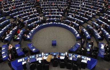 СМИ: у двух водителей Европарламента нашли диски с пропагандой ИГИЛ