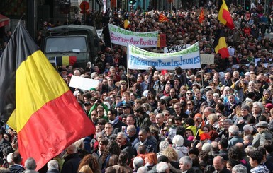 На марш против террора и ненависти в Брюсселе вышло более 7 тысяч человек