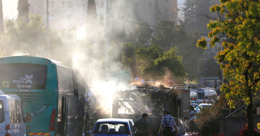 СМИ: в Иерусалиме взорвался автобус с пассажирами 