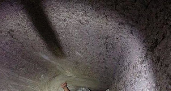 В Киеве ребенок свалился в вентиляционную шахту