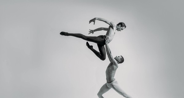 Любимчик Мадонны из группы Kazaky вернулся в балет