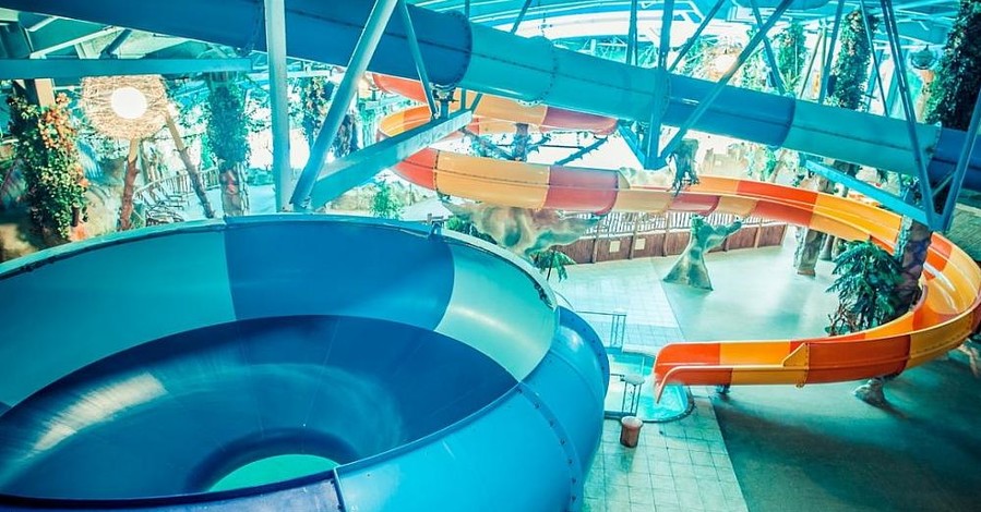 Киевский аквапарк временно закроют из-за гибели ребенка