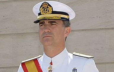 Король Испании планирует распустить парламент