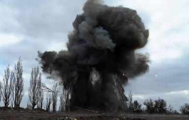 Штаб АТО: украинские военные попали под минометный обстрел в районе Авдеевки