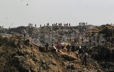 В Гватемале обрушилась мусорная гора, погибли четыре человека