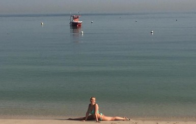 Лилия Ребрик показала, как танцует на пляжах в ОАЭ