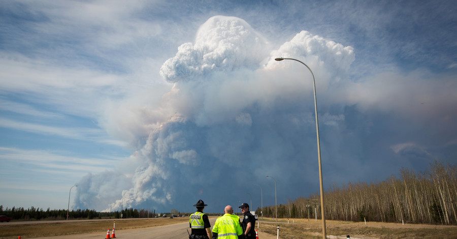 Канаду накрыла волна лесных пожаров