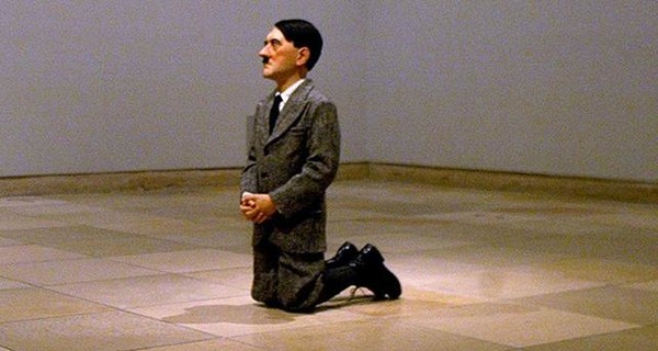 Статую молящегося Гитлера продали за 17 миллионов долларов