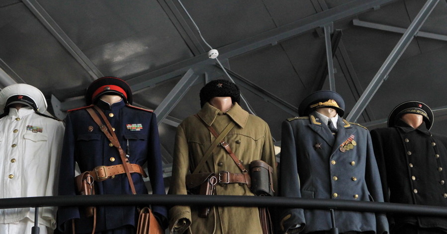 В Днепропетровске можно увидеть настоящие мундиры участников Парада Победы 