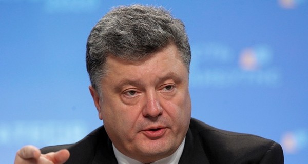 Политолог: главные имиджевые потери от офшорного скандала понесет президент Порошенко