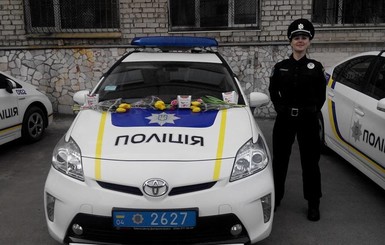 В Днепропетровске полицейская отговорила от самоубийства молодую маму, которая собиралась прыгнуть с моста