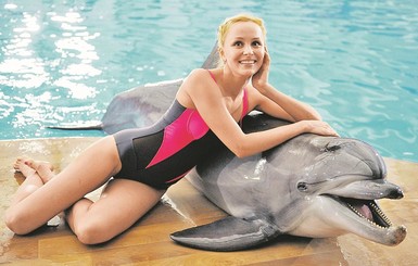 Дельфины дают друг другу дельные советы