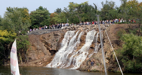 Днепропетровский водопад 