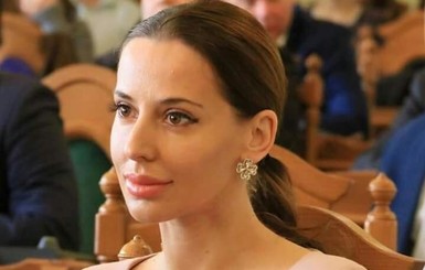 Эстонская Анджелина Джоли получила место в Мининфраструктуры