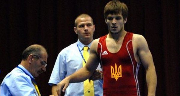 Трое украинских борцов провалили допинг-тест на мельдоний