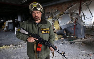 Боец из Павлограда от безденежья продает армейский 