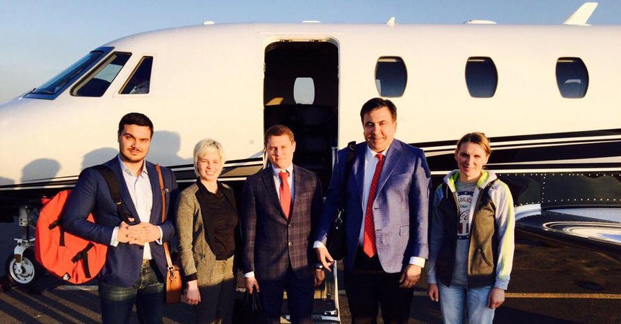 Поляки прислали за Саакашвили самолет, чтобы он успел выступить на Европейском экономическом форуме
