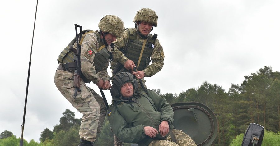 Украинская армия показала военною подготовку своих медиков