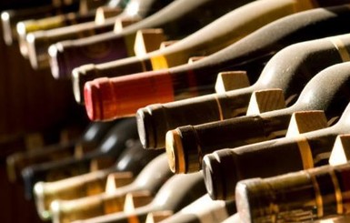 Во Франции украдены сотни тысяч литров вина