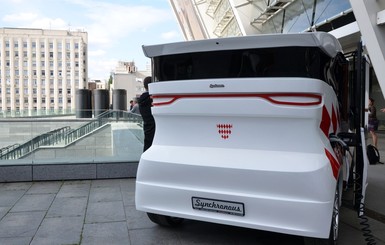 Первый украинский электромобиль отправляется в турне по городам Европы