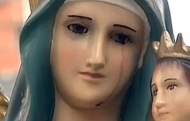 В Колумбии заплакала кровью статуя Девы Марии