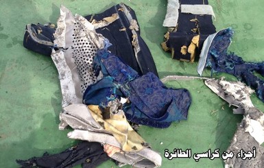 О бомбе на рейсе Париж-Каир говорят раздробленные части тел пассажиров 