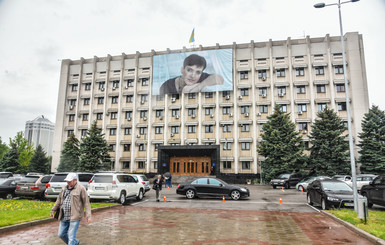 На здании Одесской обладминистрации повесят портрет Савченко
