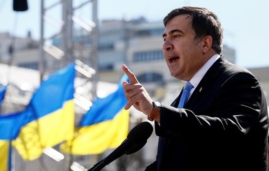Саакашвили подписал третий вариант указа о декоммунизации в Одессе 