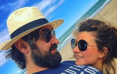 Жанна Бадоева вместе с мужем нежится на пляжах Маврикия