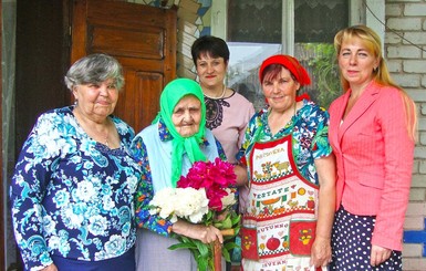 Жительница Днепропетровской области стала матерью-героиней в 101 год