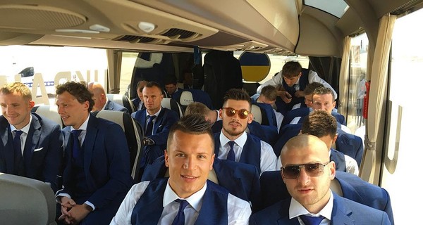 Украинские футболисты готовятся к Евро-2016 в SPA-салоне
