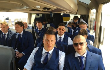Украинские футболисты готовятся к Евро-2016 в SPA-салоне