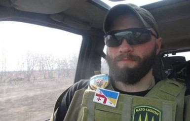 Порошенко разрешил иностранцам служить в украинской армии 