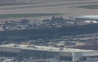 В аэропорту Далласа устроили стрельбу