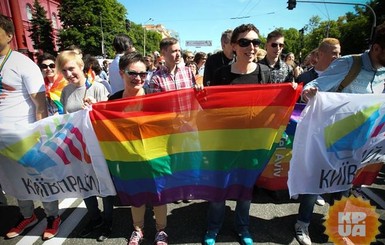 Участников ЛГБТ-марша 40 минут катали по городу в метро