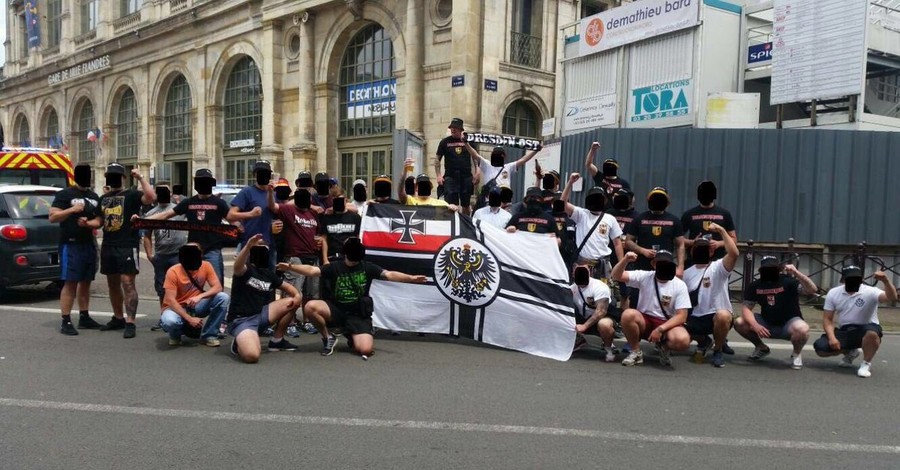 На украинских болельщиков в Лилле напали фанаты немецкого 