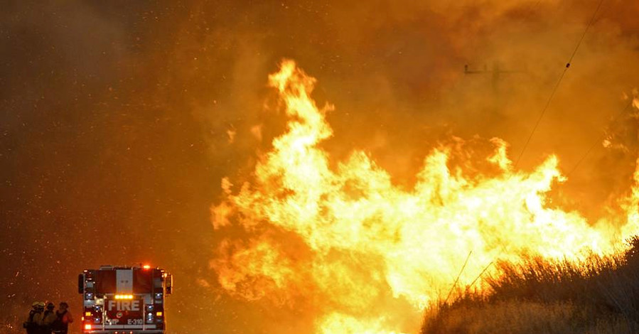 США оказалось в жерле ада из-за лесных пожаров
