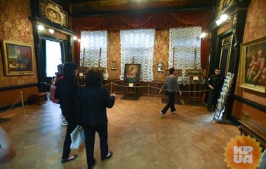 Сотрудники музея о выставке украденных картин: 