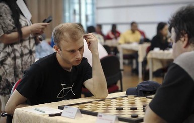 Чемпион мира по шашкам Юрий Аникеев: 
