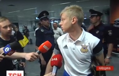В Борисполе молча встретили сборную Украины по футболу
