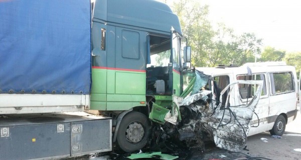 В России погибли 5 украинцев в автокатастрофе 