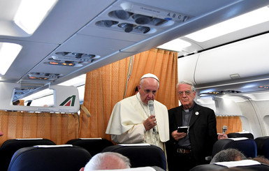 Папа Римский посчитал, что церковь должна извиниться перед геями 