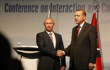 Кремль разрешит россиянам отдыхать в Турции