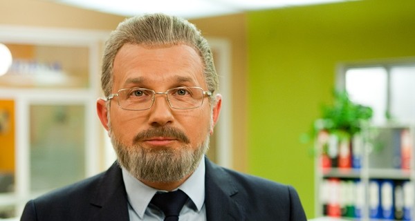 Юрий Горбунов примерил парик и накладную бороду