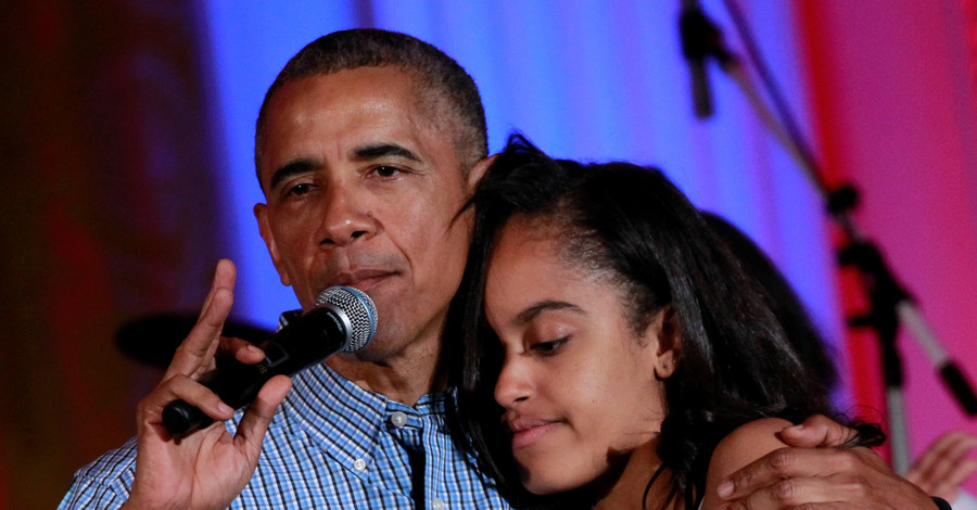 Обама трогательно поздравил с 18-летием дочь Малию