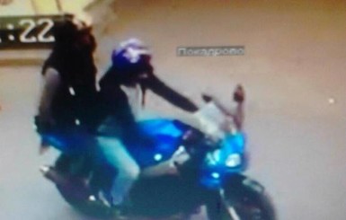 В Киеве поймали грабителя на мотоцикле