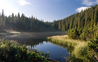 Отдых в Украине: малоизвестные озера, которые поражают своим великолепием