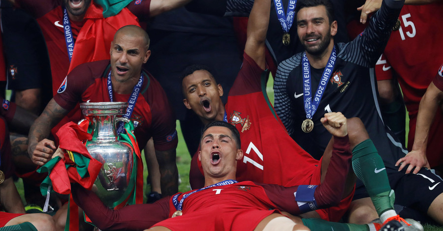 Как Роналду стал самым заметным в финале Евро-2016, не сыграв и половины игры