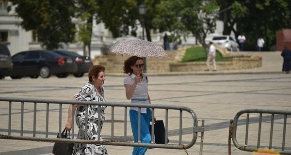 Завтра, 13 июля, в Украину придет аномальная жара