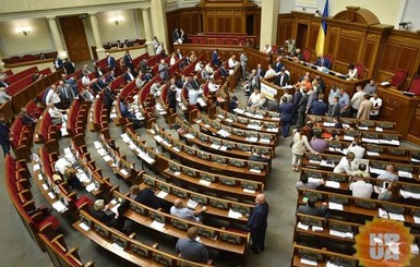 Опрос: В парламент проходит 8 партий, среди новичков – УКРОП